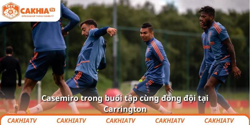 Casemiro và màn hồi sinh khiến Old Trafford phải ngại ngùng 3 Casemiro trong buổi tập cùng đồng đội tại Carrington